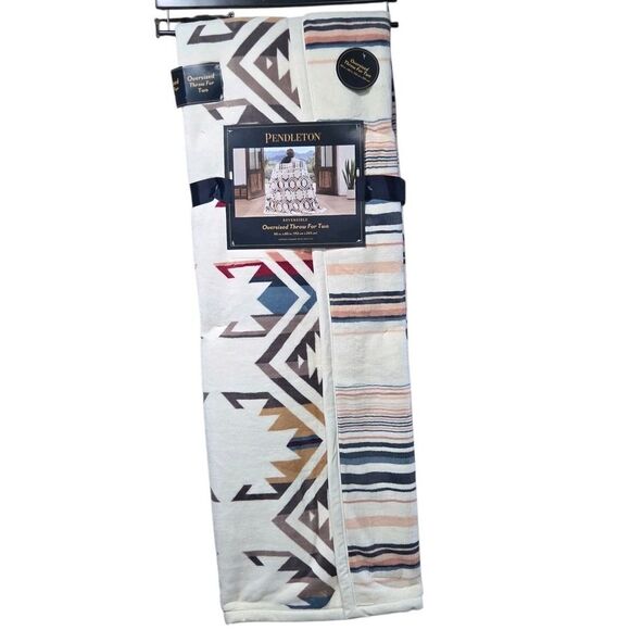 Pendleton Throw Blanket For Two Reversible Oversized Cream Tribal Pattern 60x80 - Picture 12 of 16